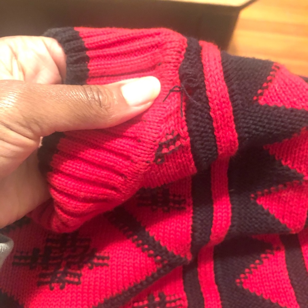 Vintage Graphic Red Sweater Lizwear 100% Cotton M - Picture 11 of 11